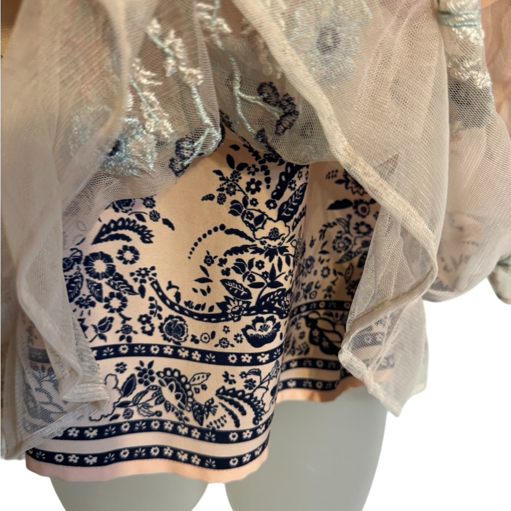 GORGEOUS NWT  Peach Embroidered Floral Mesh Overlay Top MEDIUM  #M - Picture 4 of 14